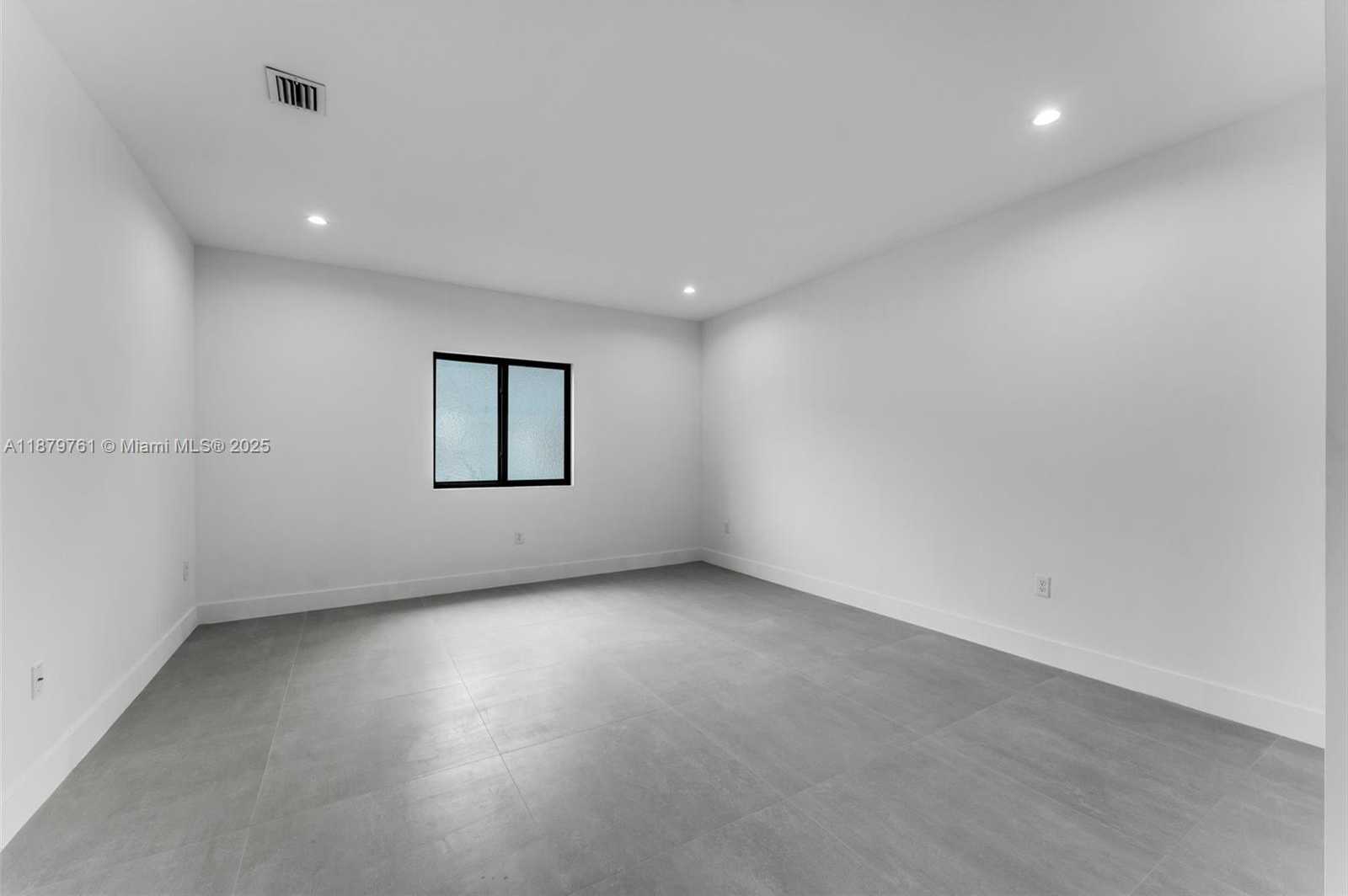 Small Image of Miami Number 23