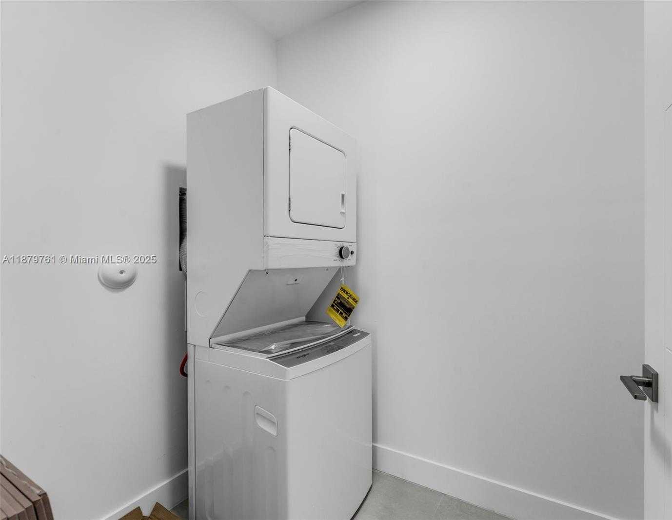 Small Image of Miami Number 34