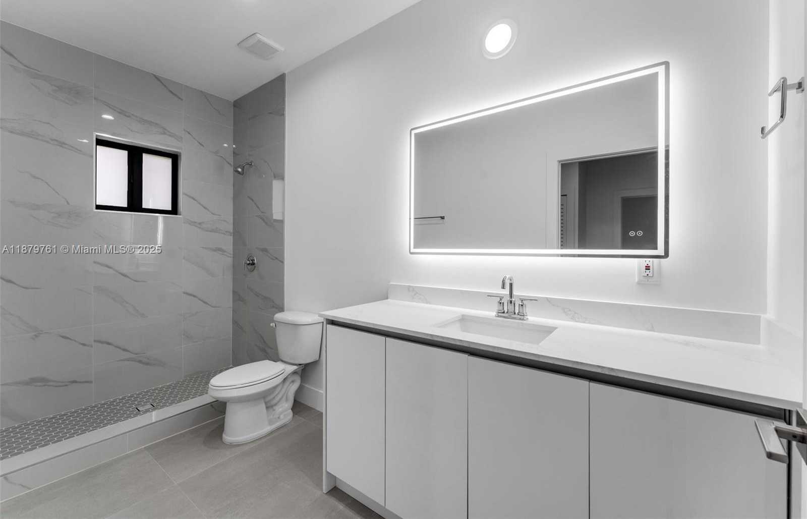 Small Image of Miami Number 44