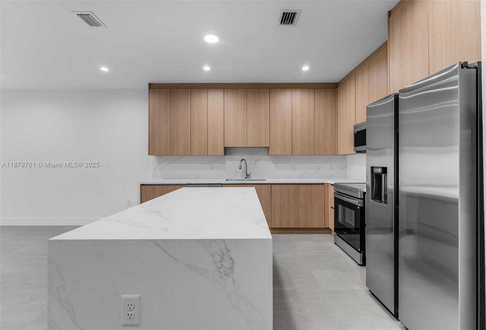 Small Image of Miami Number 51