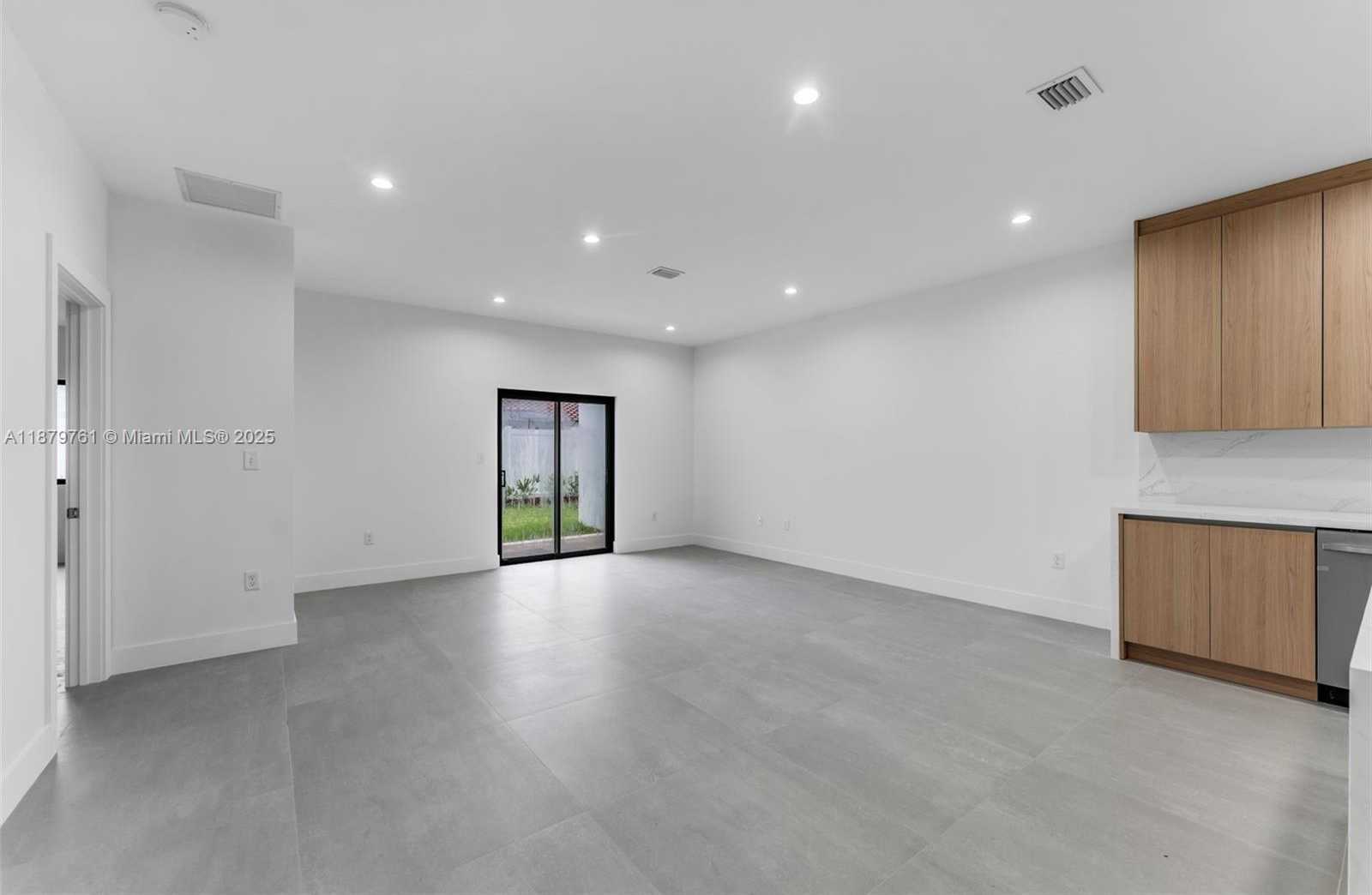 Small Image of Miami Number 53