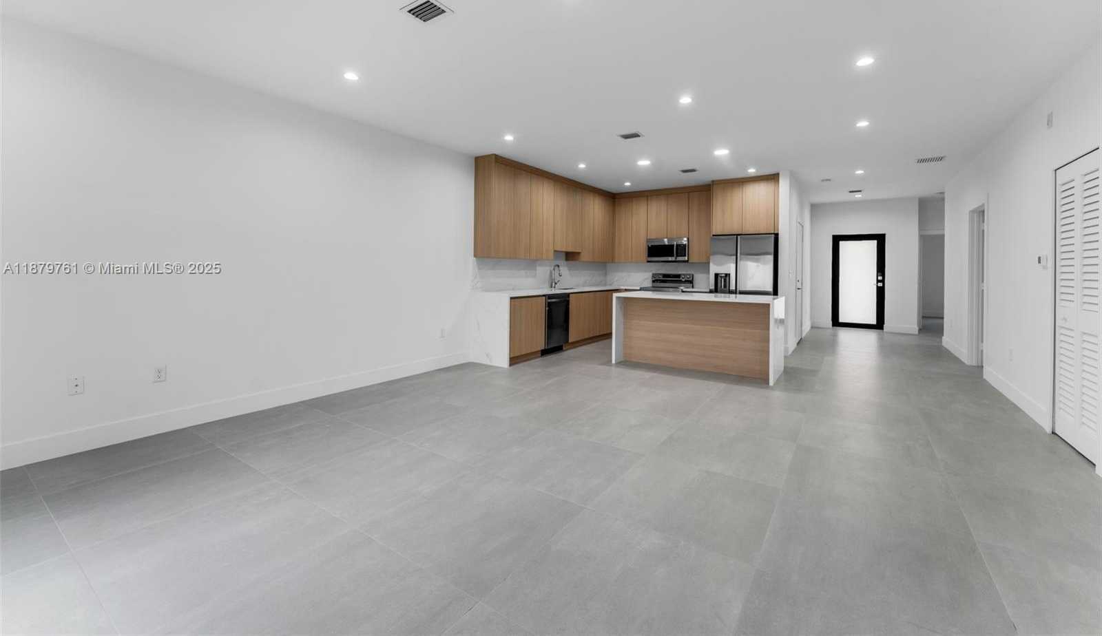 Small Image of Miami Number 58
