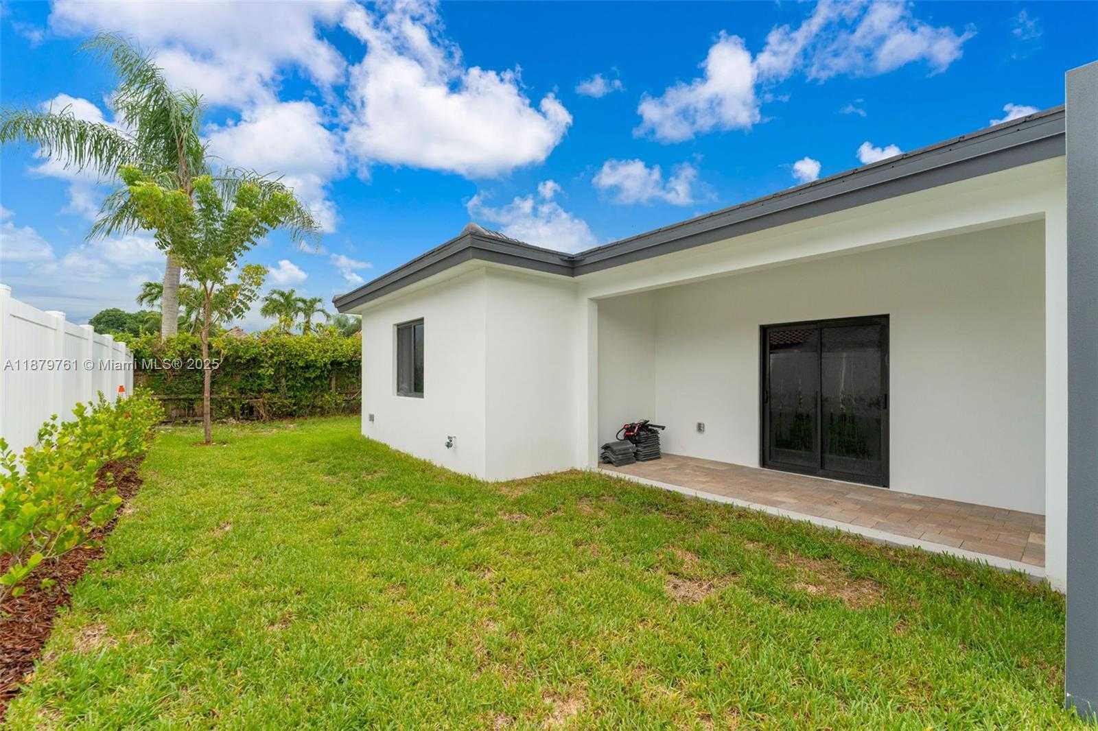 Small Image of Miami Number 7