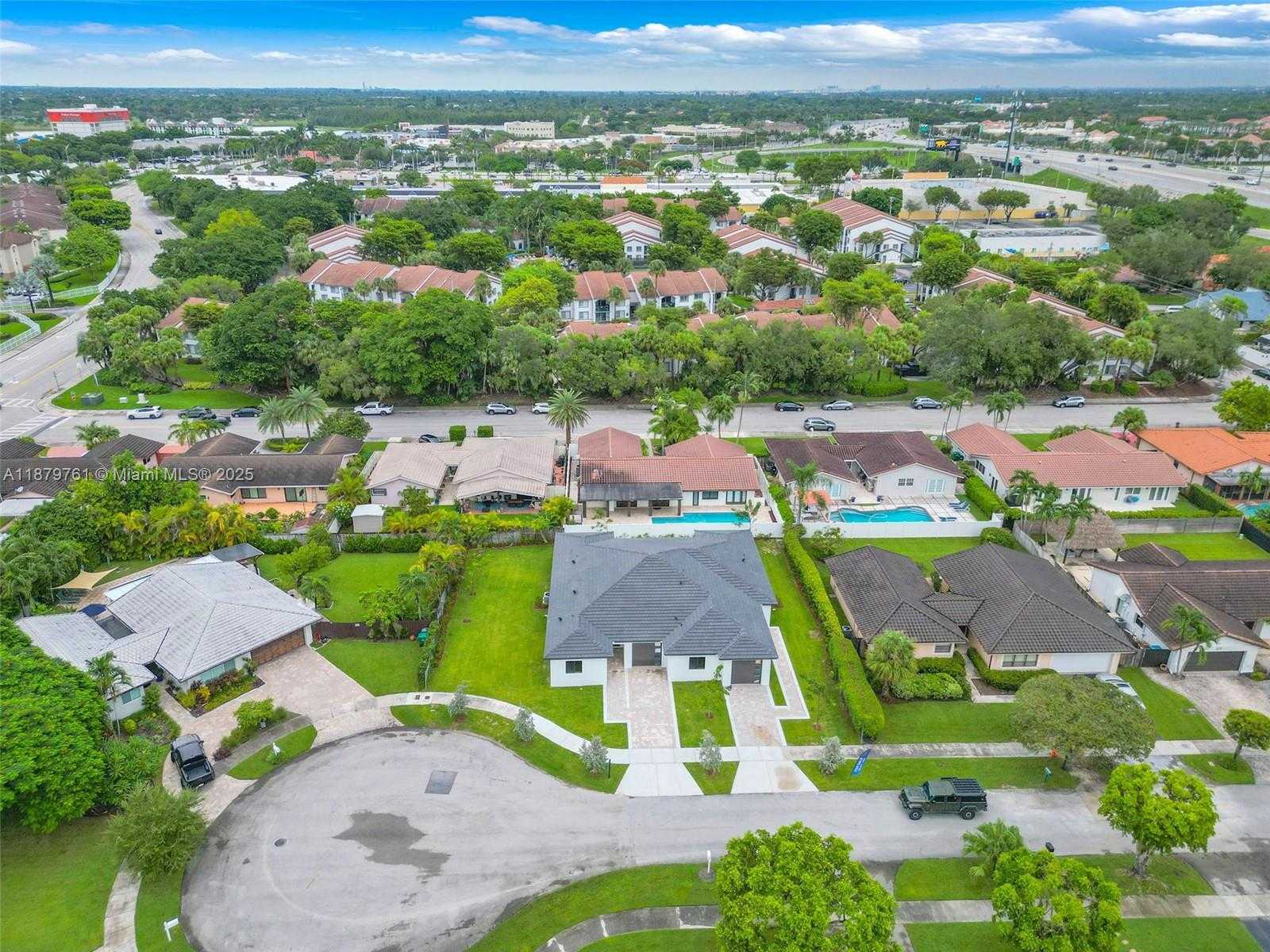 Small Image of Miami Number 71