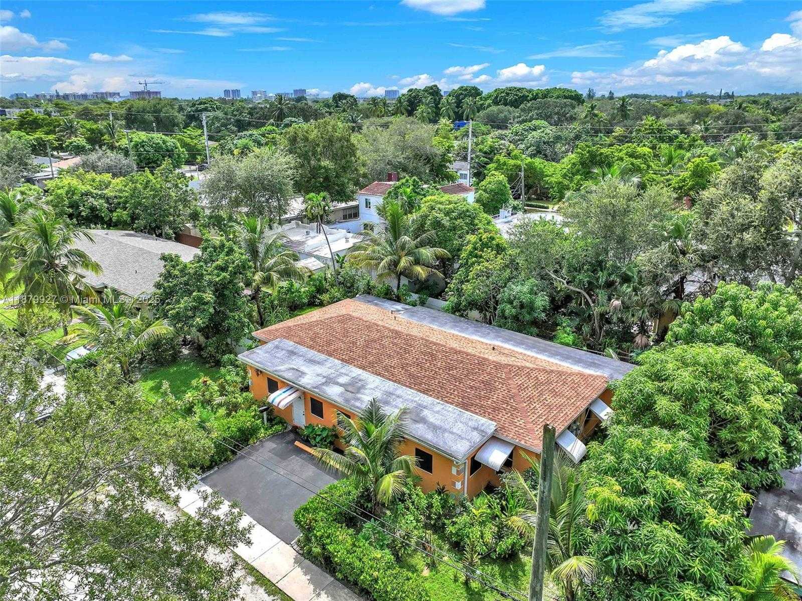 Small Image of 460 NORTH EAST 132ND ST, North Miami Number 15