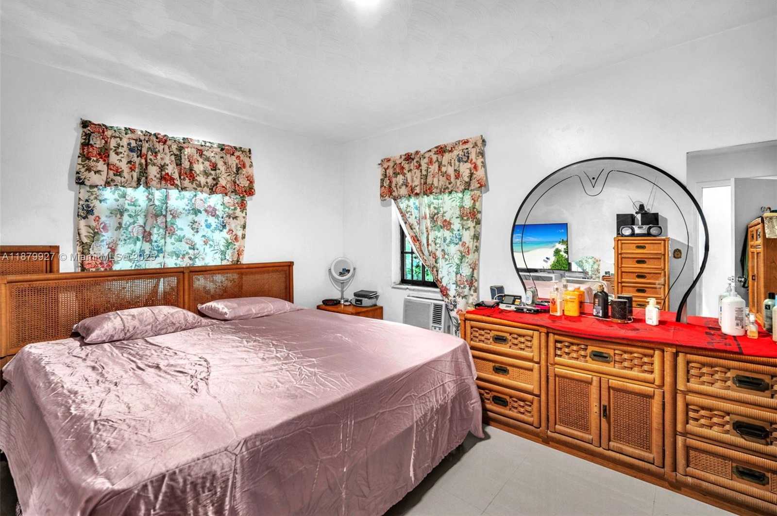 Small Image of 460 NORTH EAST 132ND ST, North Miami Number 16