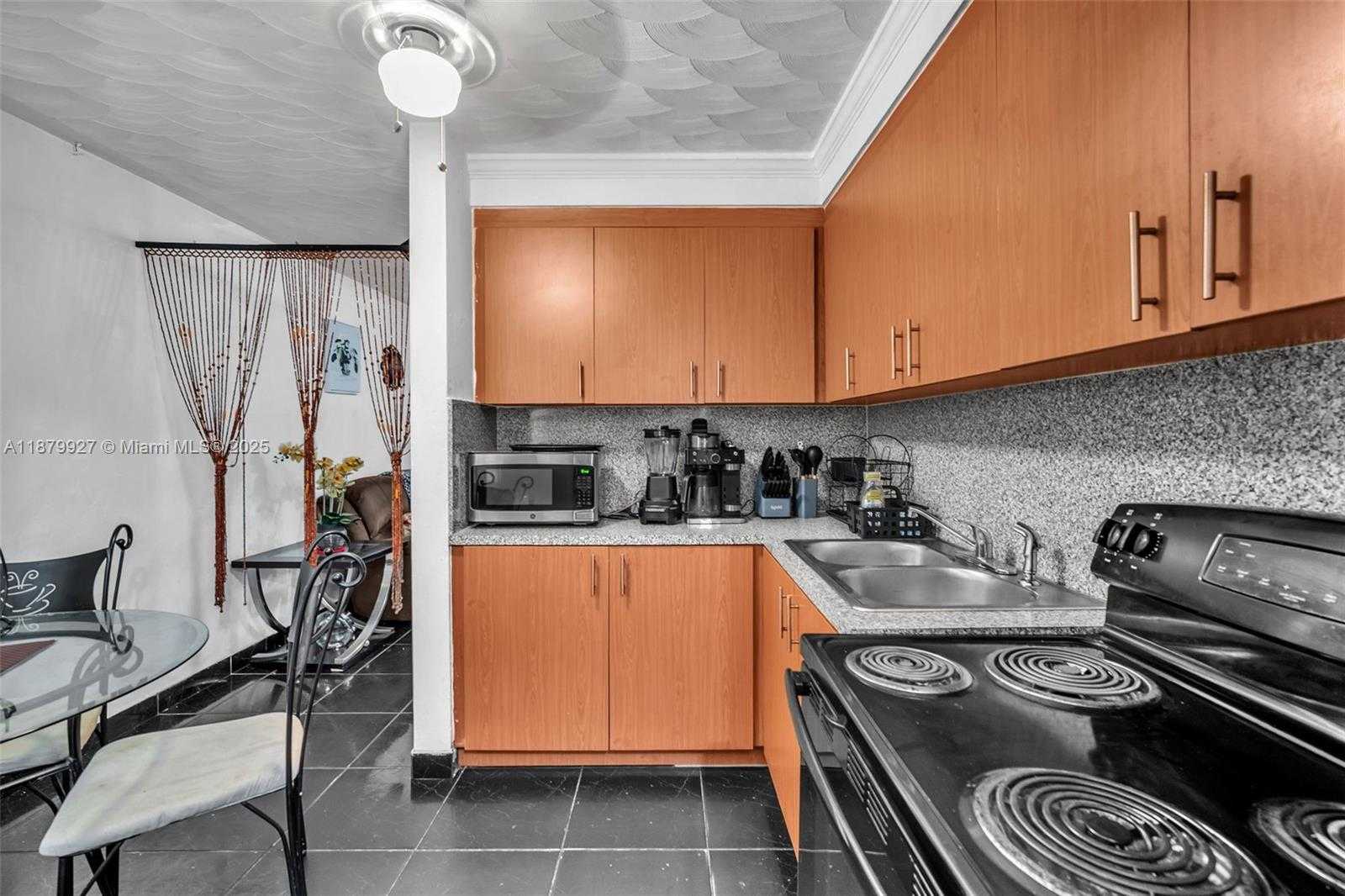 Small Image of 460 NORTH EAST 132ND ST, North Miami Number 35
