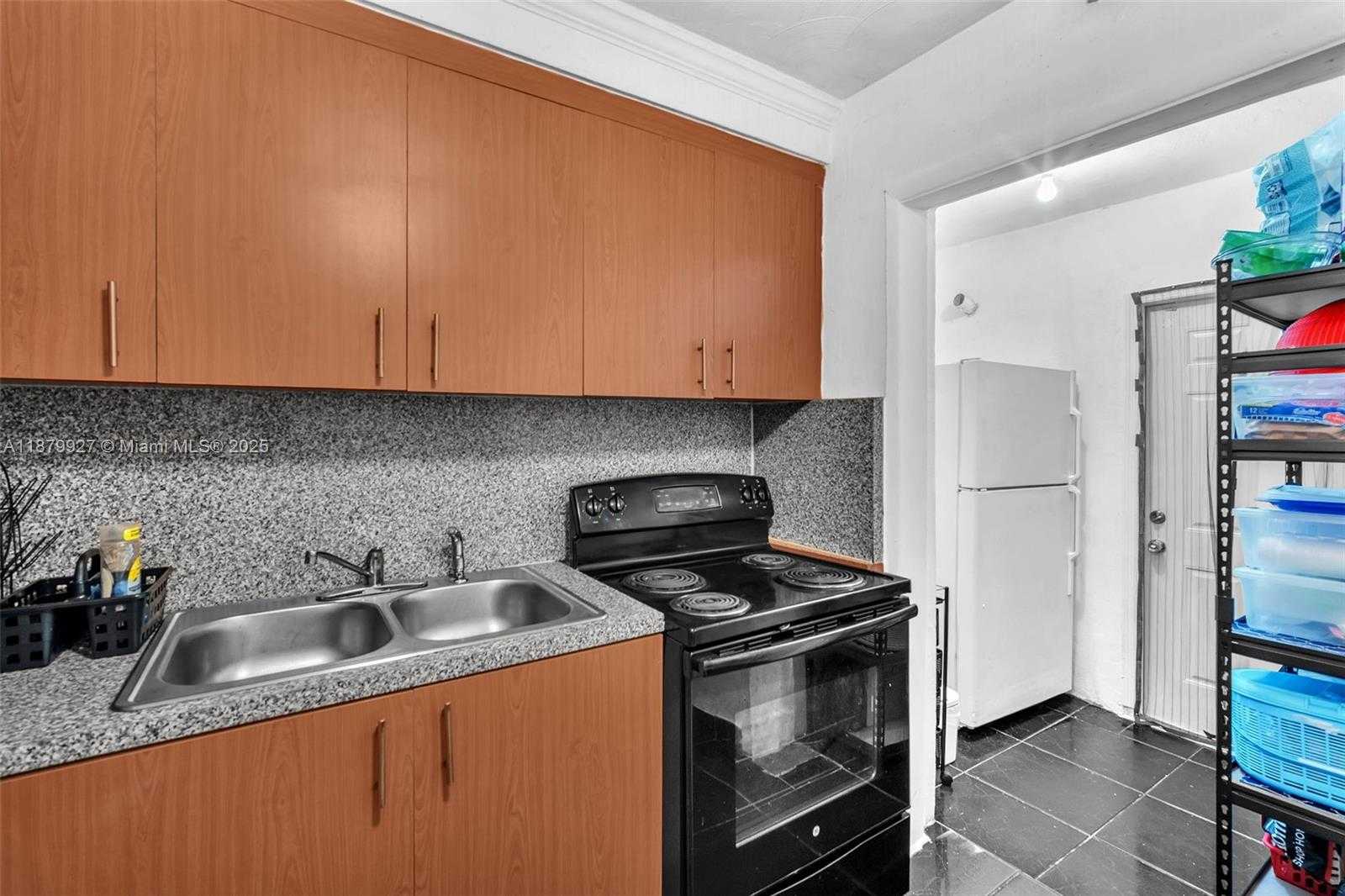 Small Image of 460 NORTH EAST 132ND ST, North Miami Number 37