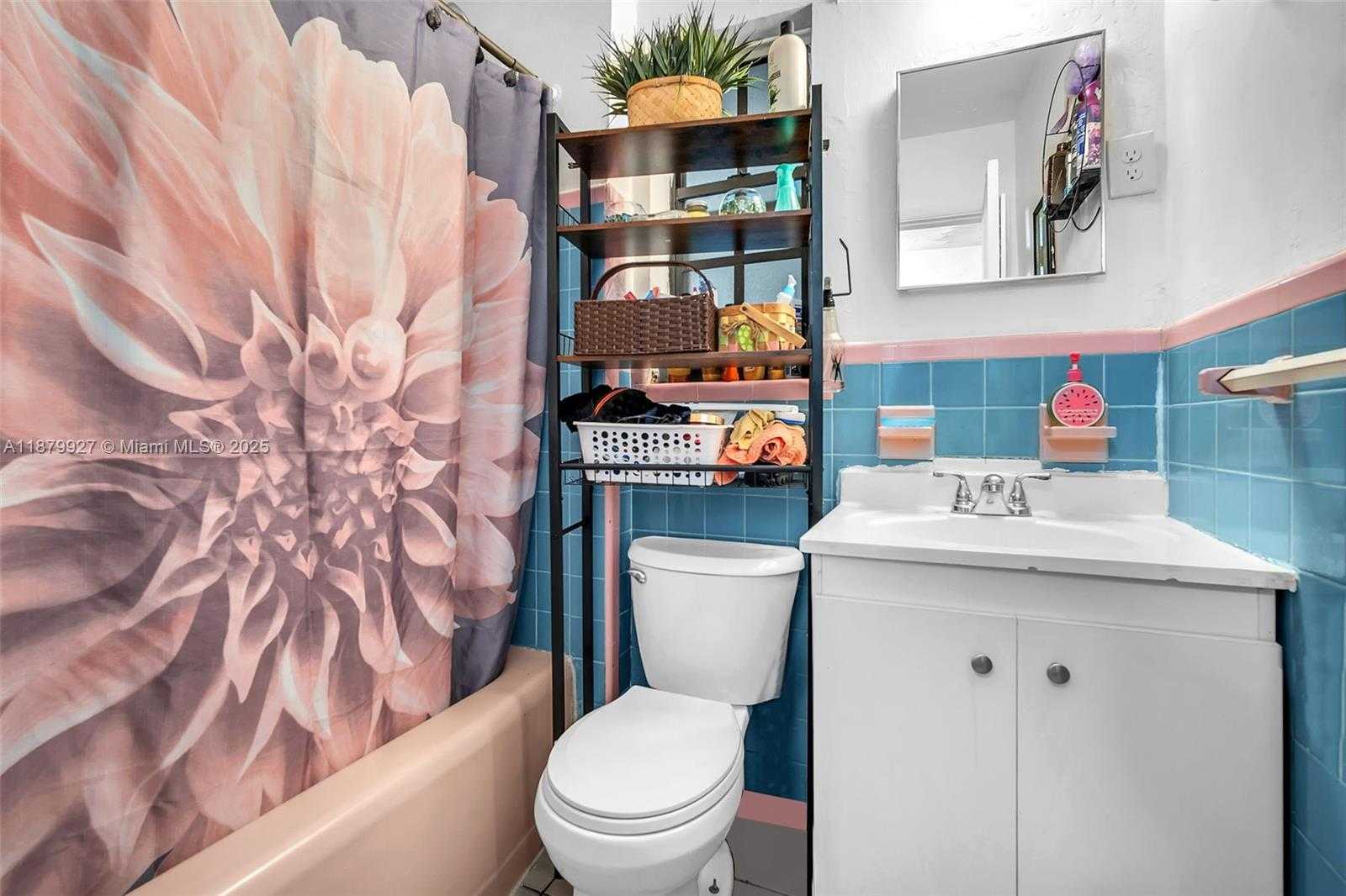 Small Image of 460 NORTH EAST 132ND ST, North Miami Number 40