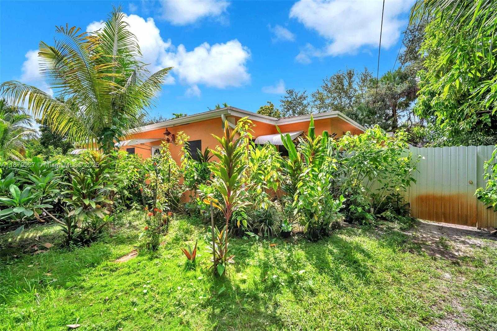 Small Image of 460 NORTH EAST 132ND ST, North Miami Number 5