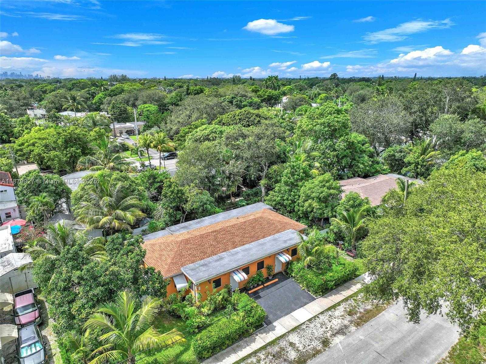 Small Image of 460 NORTH EAST 132ND ST, North Miami Number 8