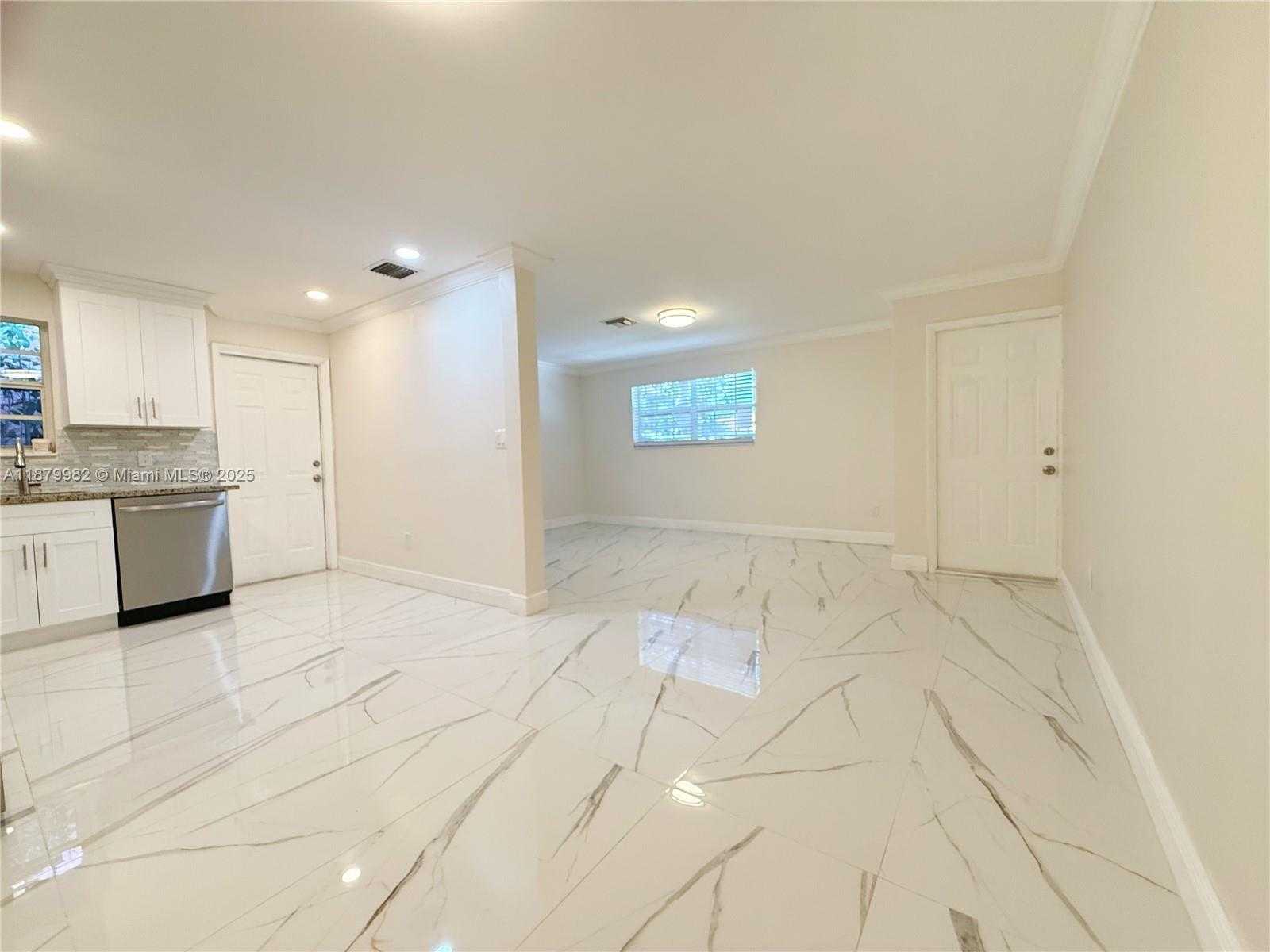 Small Image of 1666 SOUTH WEST 9TH ST, Miami Number 13
