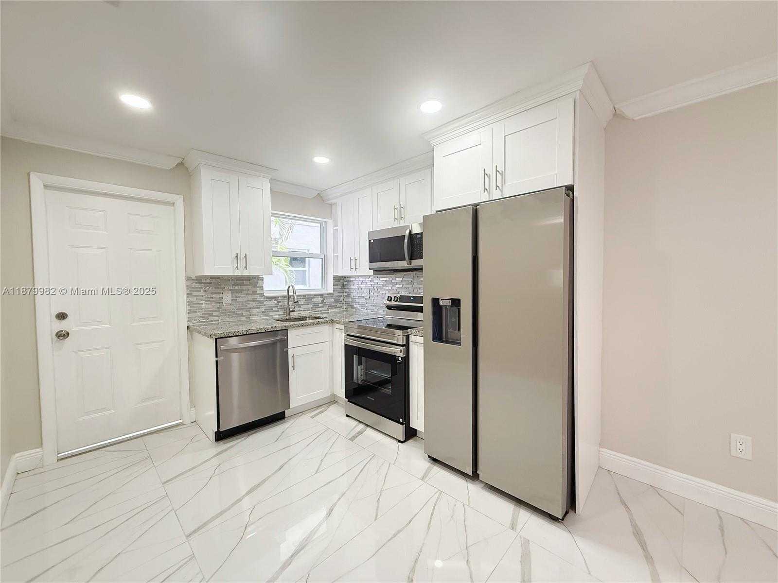 Small Image of 1666 SOUTH WEST 9TH ST, Miami Number 6
