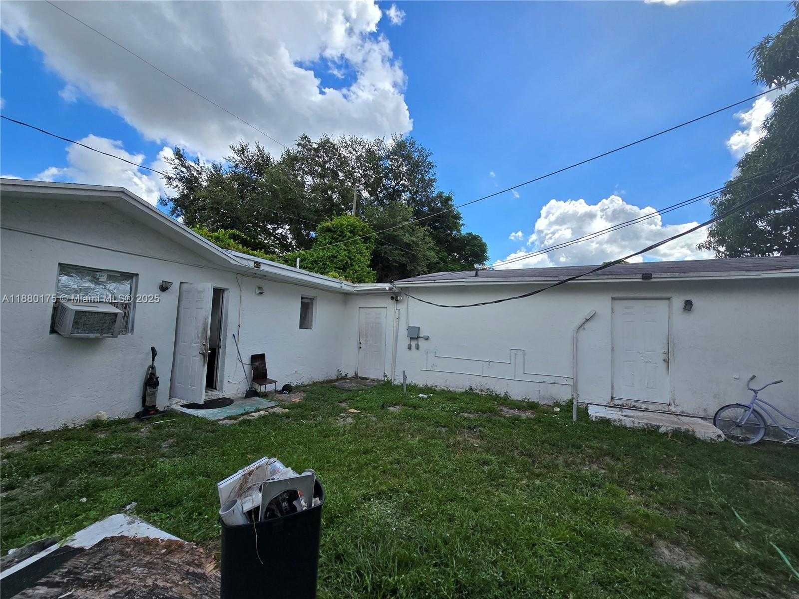Small Image of 1817 NORTH WEST 90TH ST #3, Miami Number 5