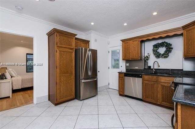 Small Image of 138 NORTH EAST 13TH AVE, Pompano Beach Number 18