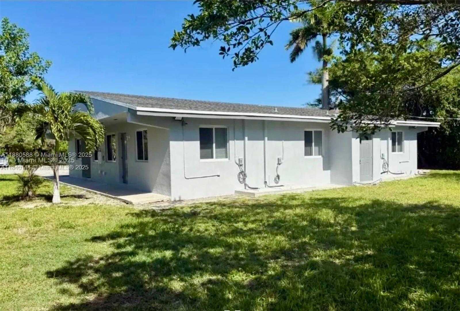 Small Image of 22210 SOUTH WEST 116TH AVE #4, Miami Number 2