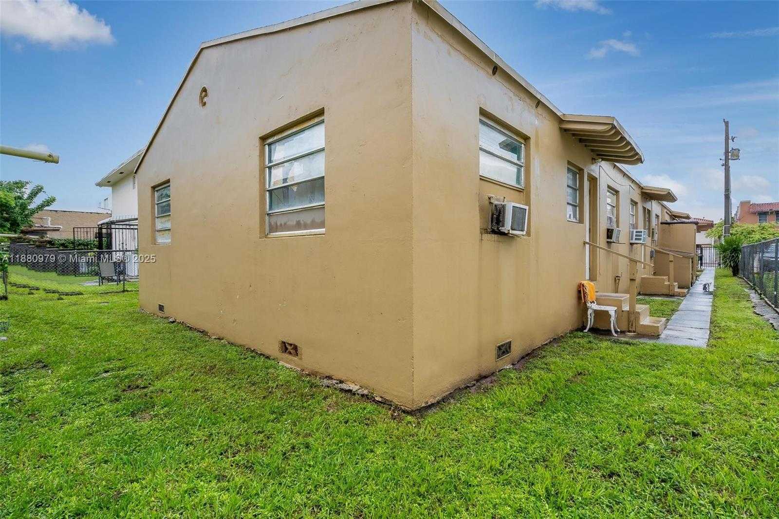 Small Image of 1345 SOUTH WEST 7TH ST #4, Miami Number 21