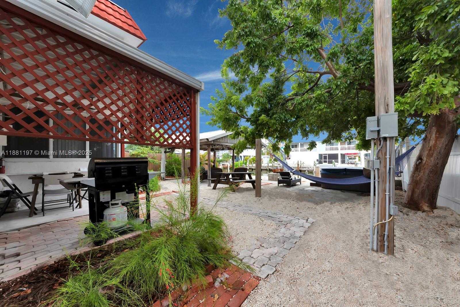 Small Image of 308 SOMBRERO BEACH RD, Other City - In The State Of Florida Number 20
