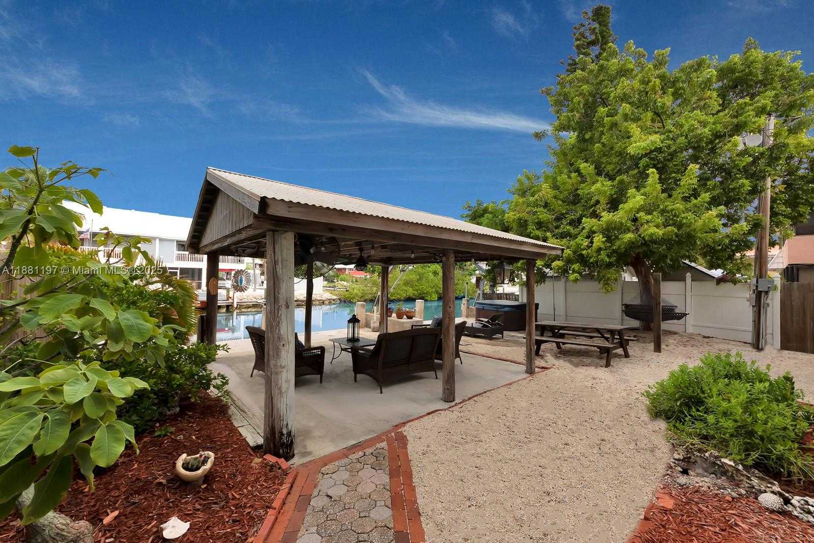 Small Image of 308 SOMBRERO BEACH RD, Other City - In The State Of Florida Number 22