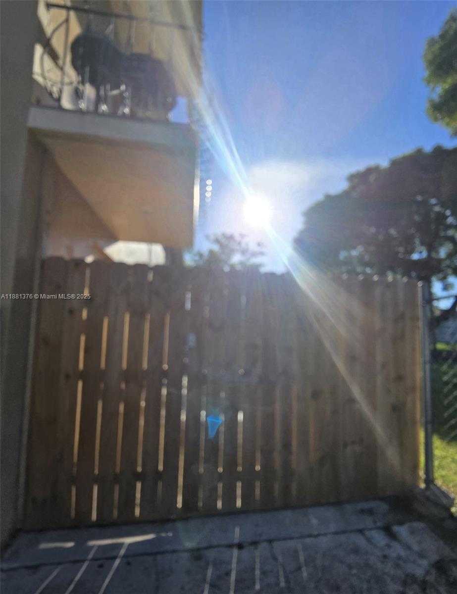 Small Image of 2835 NORTH WEST 22ND AVE #4, Miami Number 11