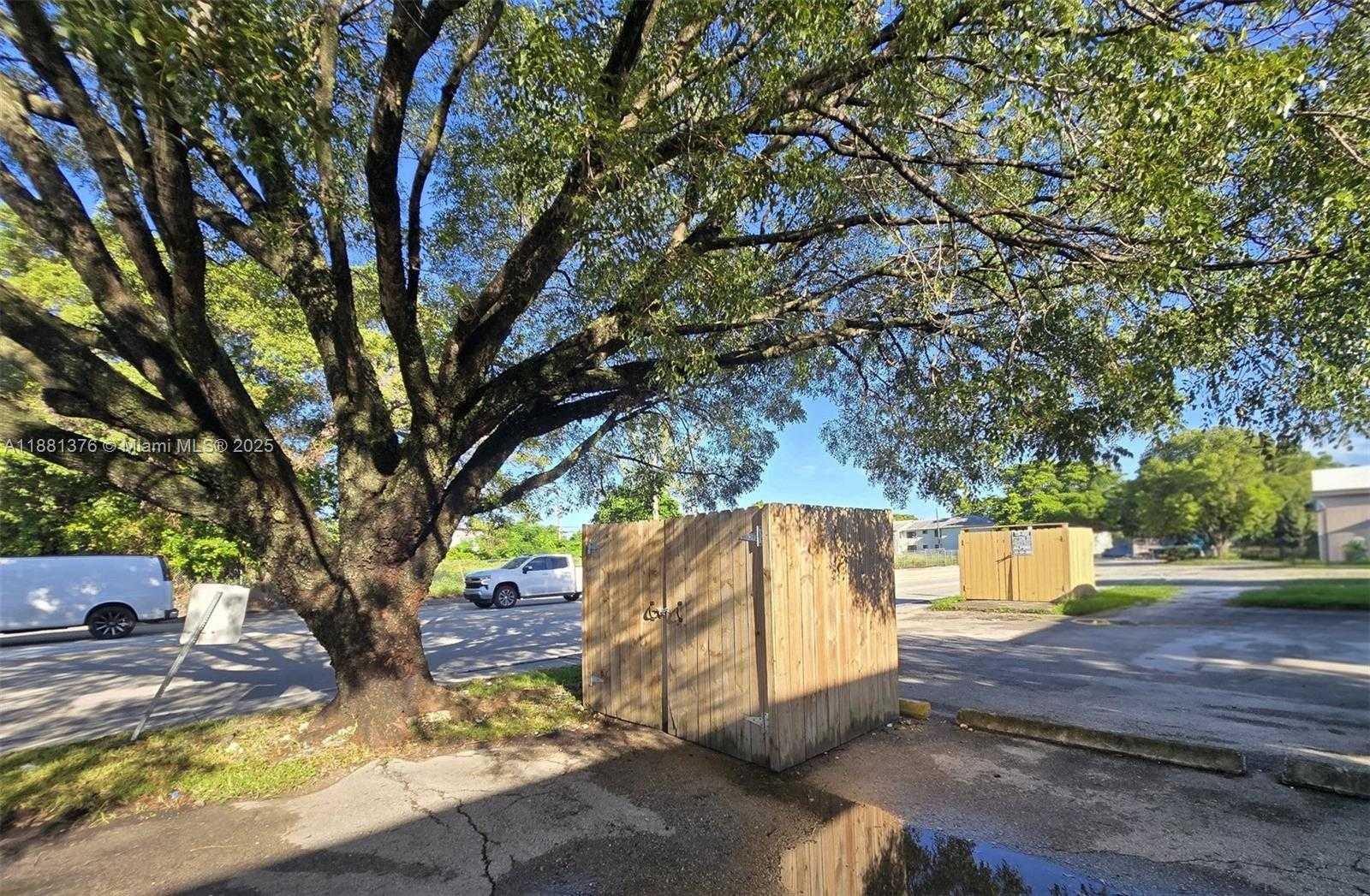 Small Image of 2835 NORTH WEST 22ND AVE #4, Miami Number 13