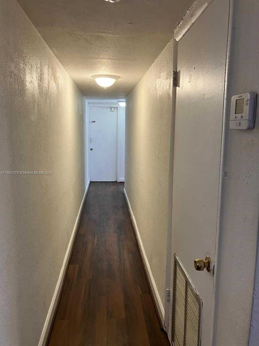 Small Image of 2835 NORTH WEST 22ND AVE #4, Miami Number 25