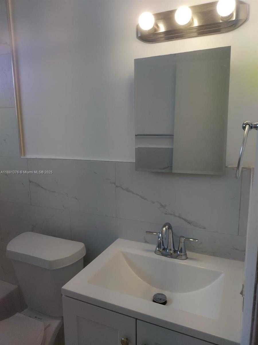 Small Image of 2835 NORTH WEST 22ND AVE #4, Miami Number 35