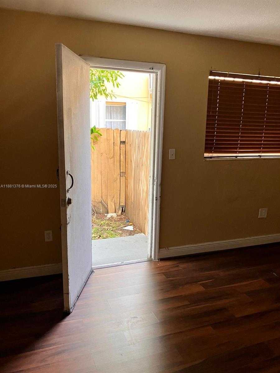 Small Image of 2835 NORTH WEST 22ND AVE #4, Miami Number 48
