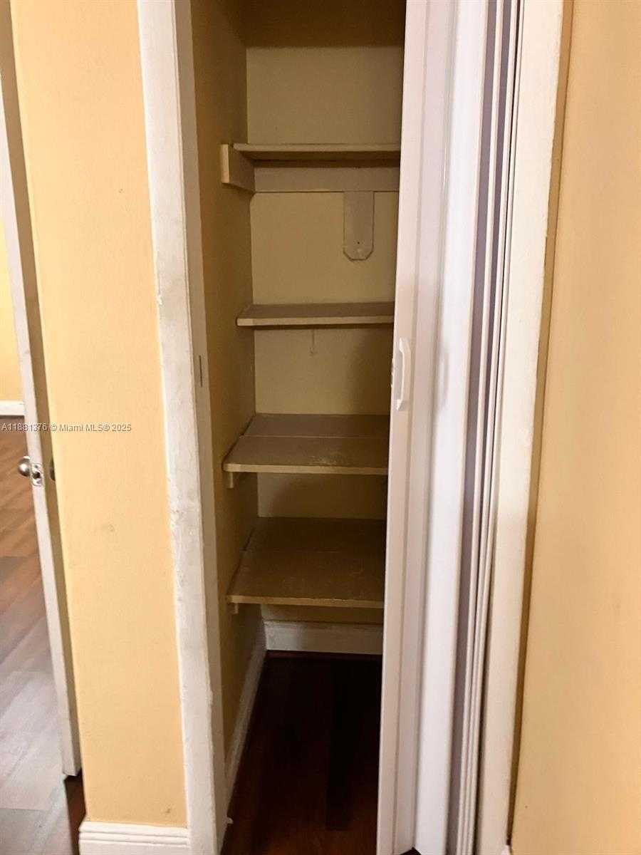 Small Image of 2835 NORTH WEST 22ND AVE #4, Miami Number 52