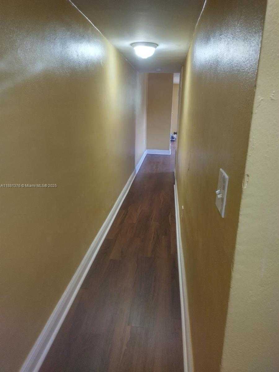 Small Image of 2835 NORTH WEST 22ND AVE #4, Miami Number 54