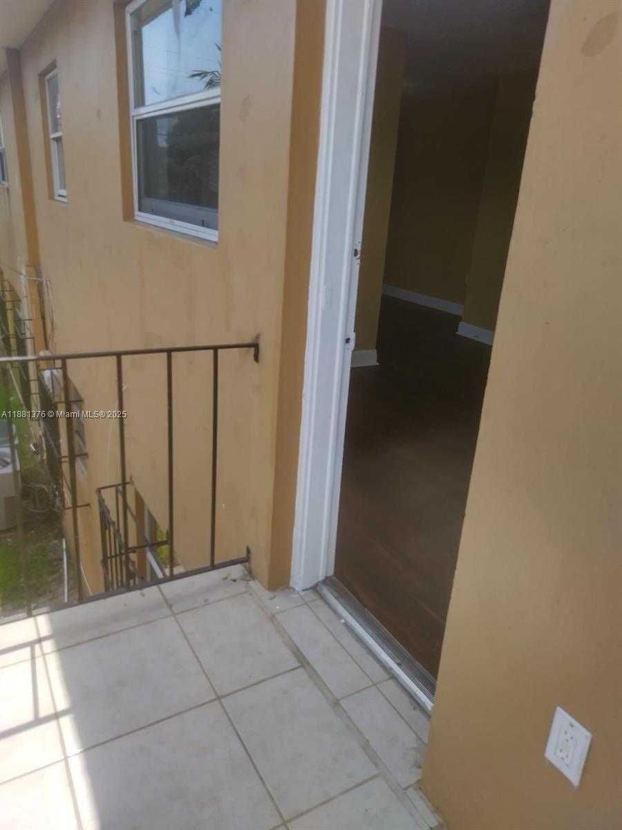 Small Image of 2835 NORTH WEST 22ND AVE #4, Miami Number 55