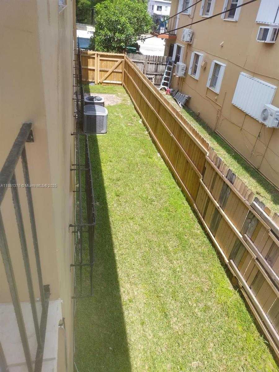 Small Image of 2835 NORTH WEST 22ND AVE #4, Miami Number 56