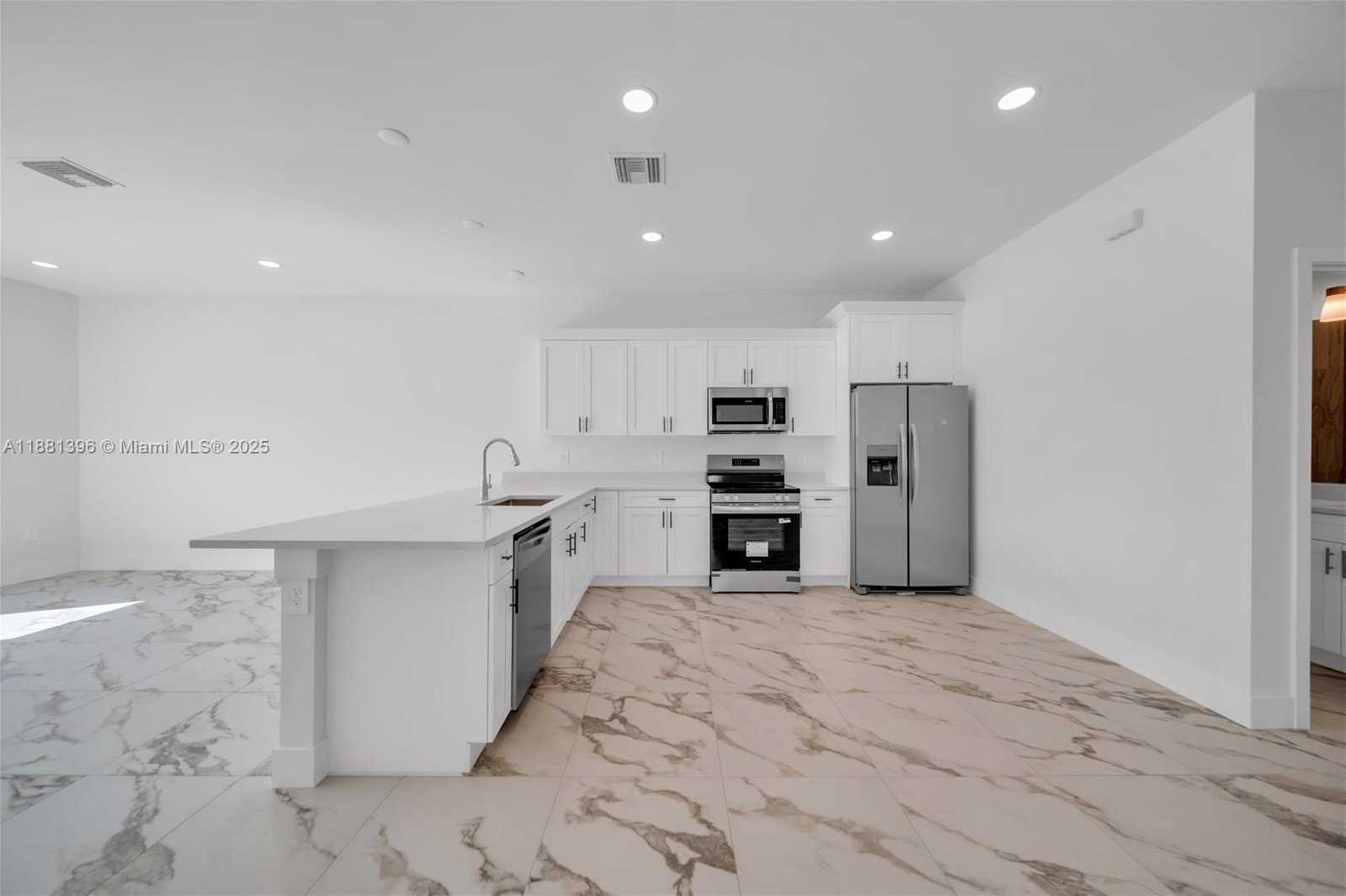 Small Image of 350 PULLMAN ST, Lehigh Acres Number 23