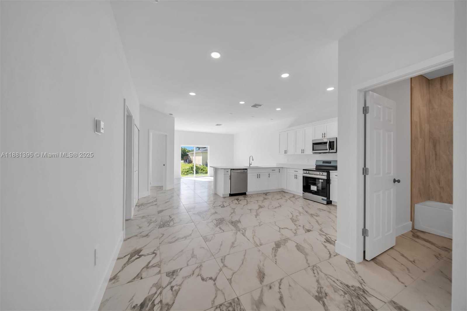 Small Image of 350 PULLMAN ST, Lehigh Acres Number 25