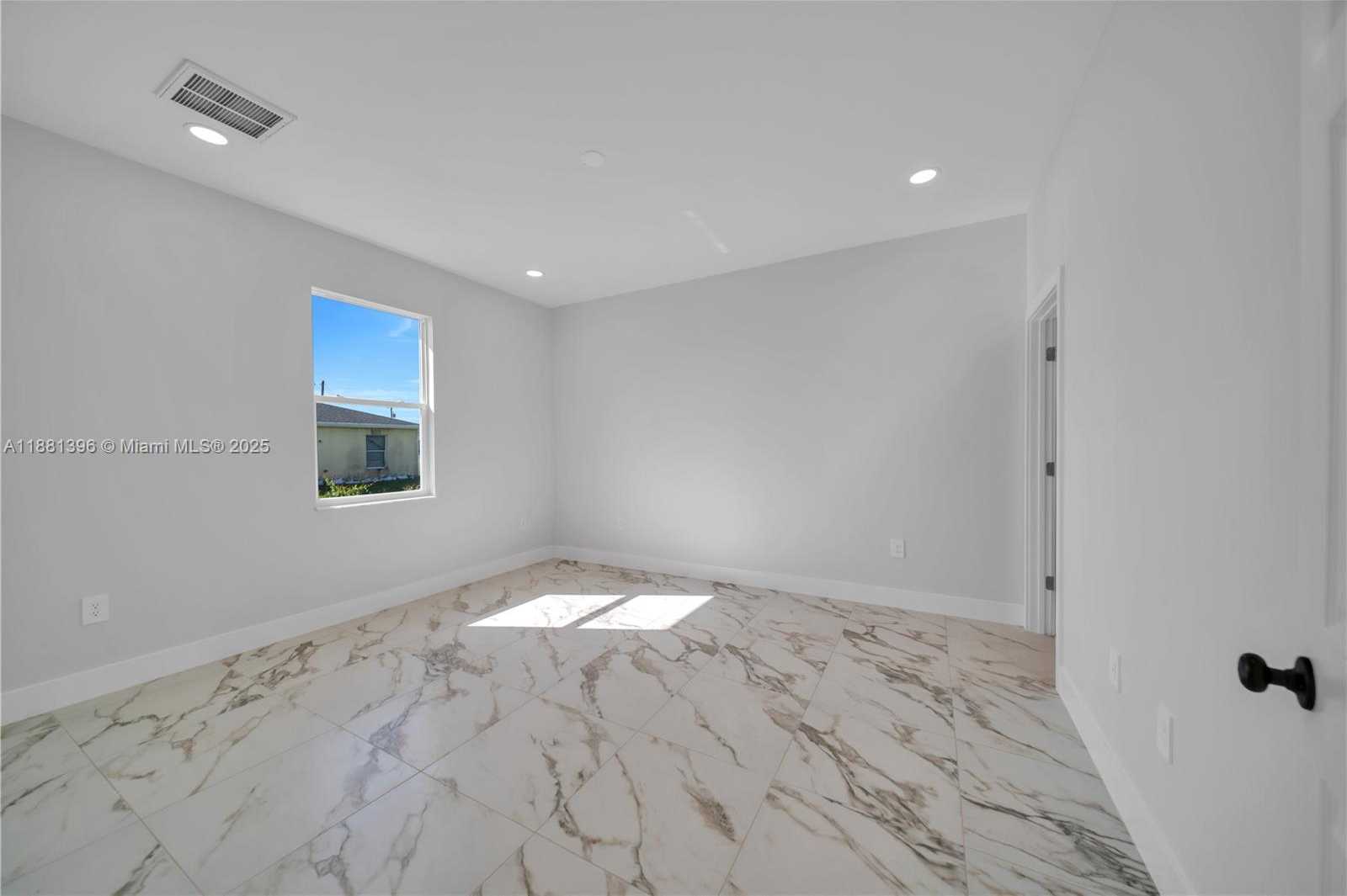 Small Image of 350 PULLMAN ST, Lehigh Acres Number 33