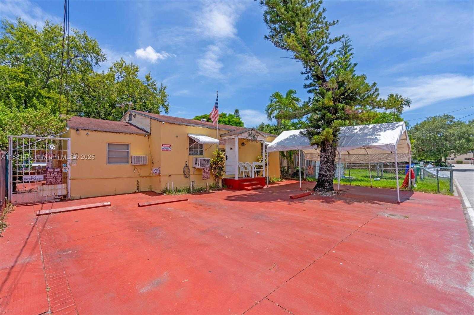 Small Image of 811 NORTH WEST 24TH CT, Miami Number 8