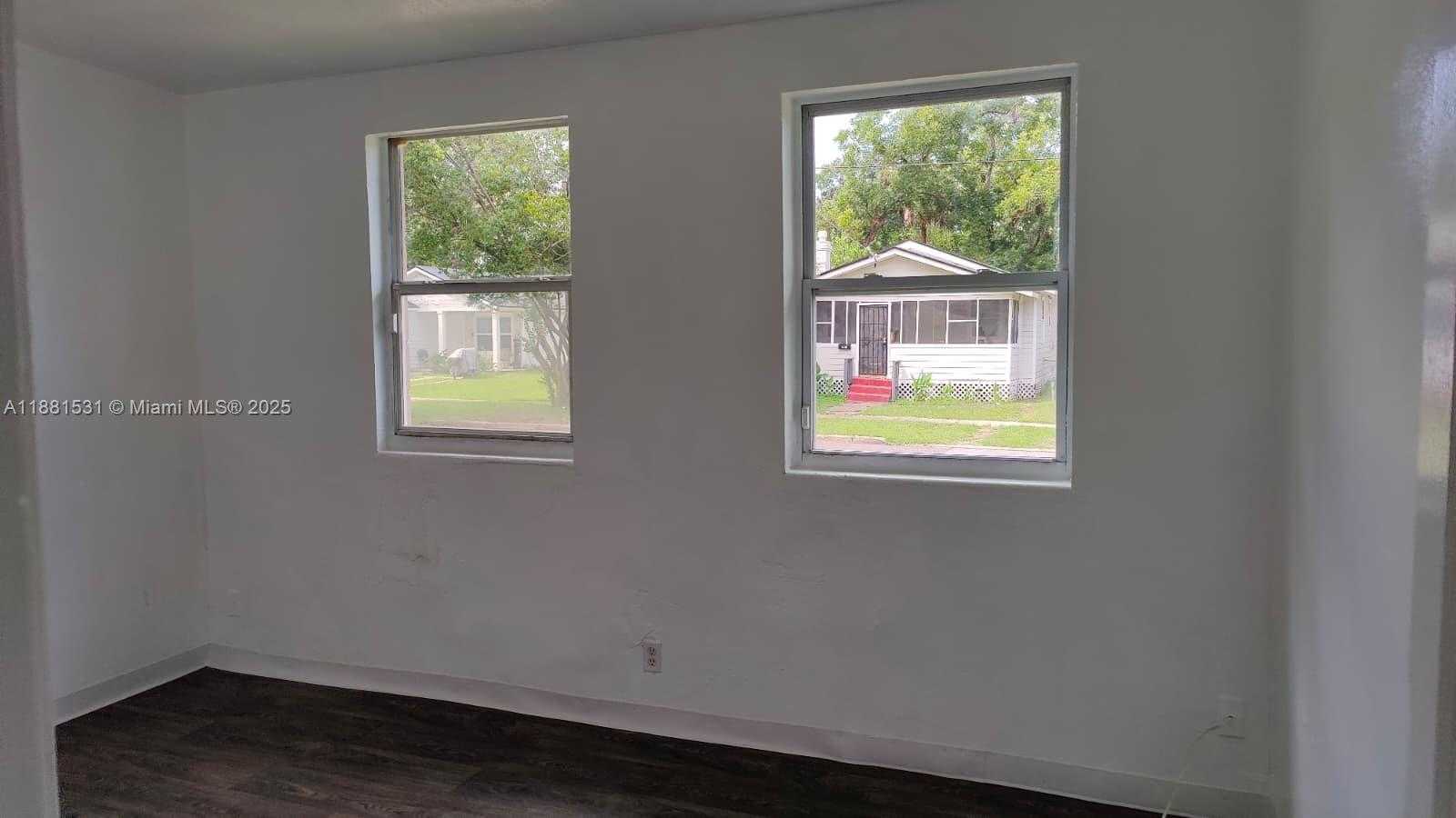 Small Image of 1630 BARNETT ST, Jacksonville Number 11