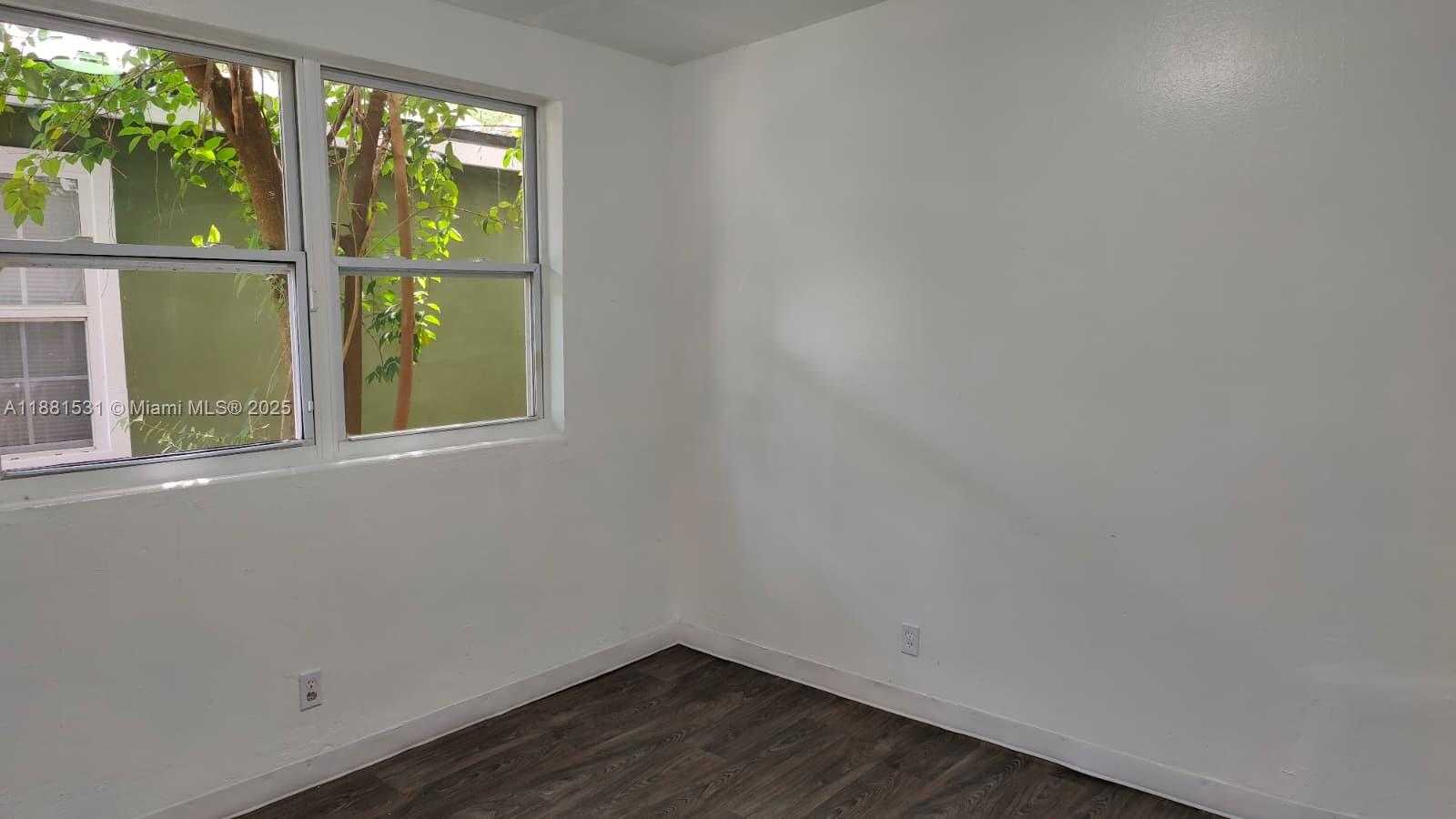 Small Image of 1630 BARNETT ST, Jacksonville Number 7