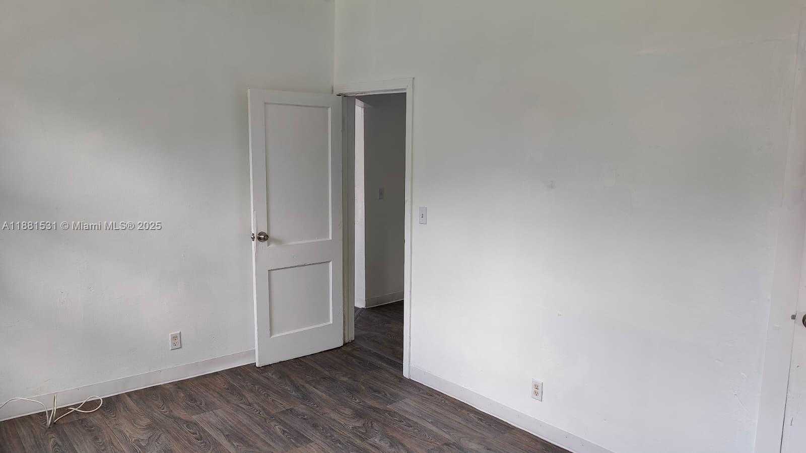 Small Image of 1630 BARNETT ST, Jacksonville Number 9
