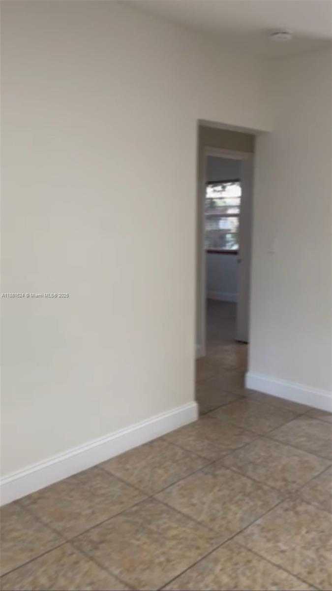 Small Image of 750 NORTH WEST 24 AVE, Miami Number 3
