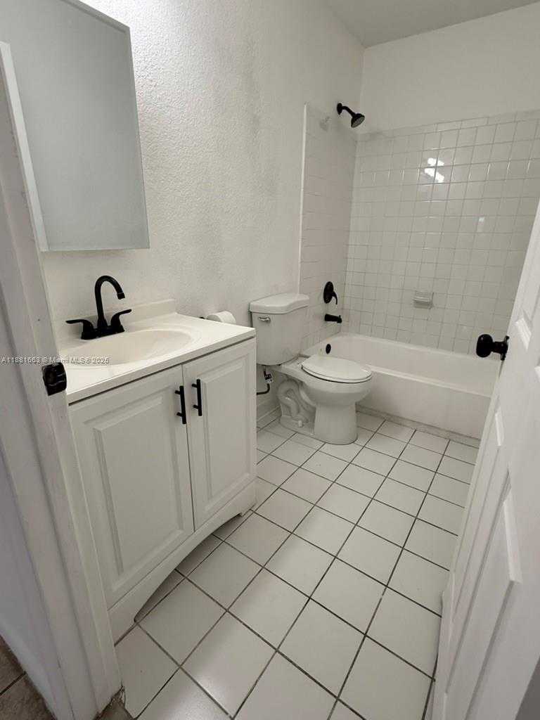 Small Image of 2155 NORTH WEST 64TH ST, Miami Number 3
