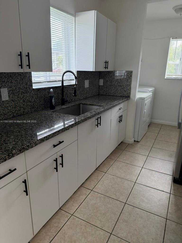 Small Image of 2155 NORTH WEST 64TH ST, Miami Number 5