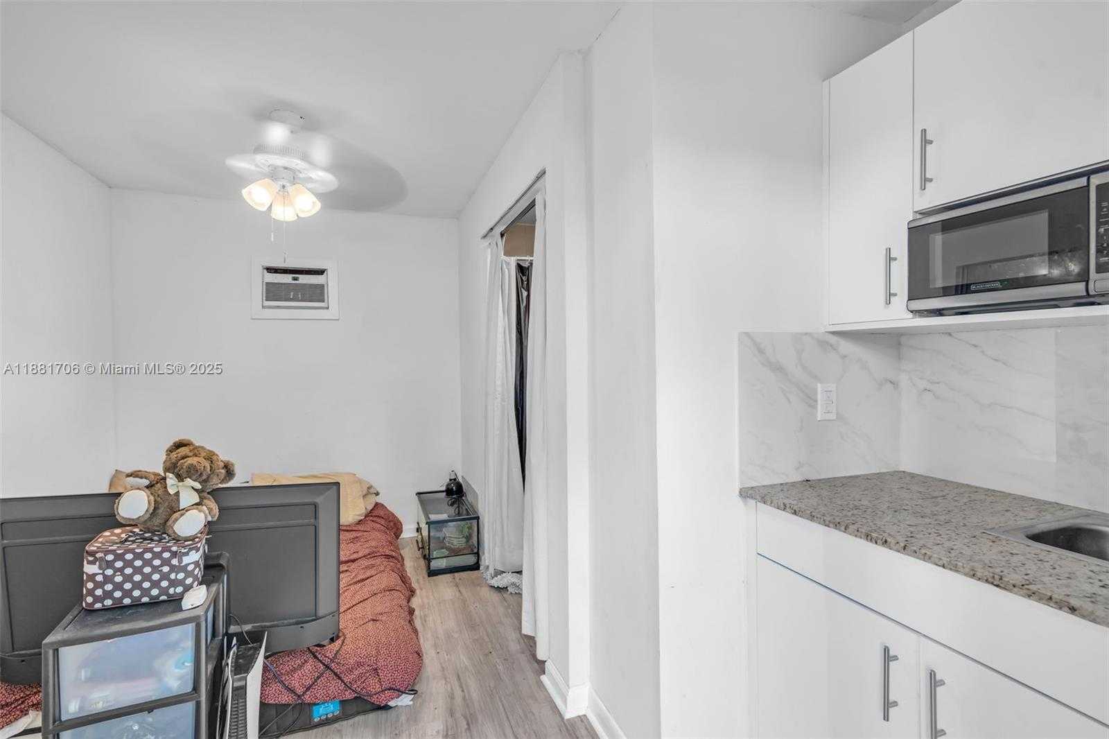 Small Image of 3380 NORTH WEST 8TH PL #3, Lauderhill Number 14