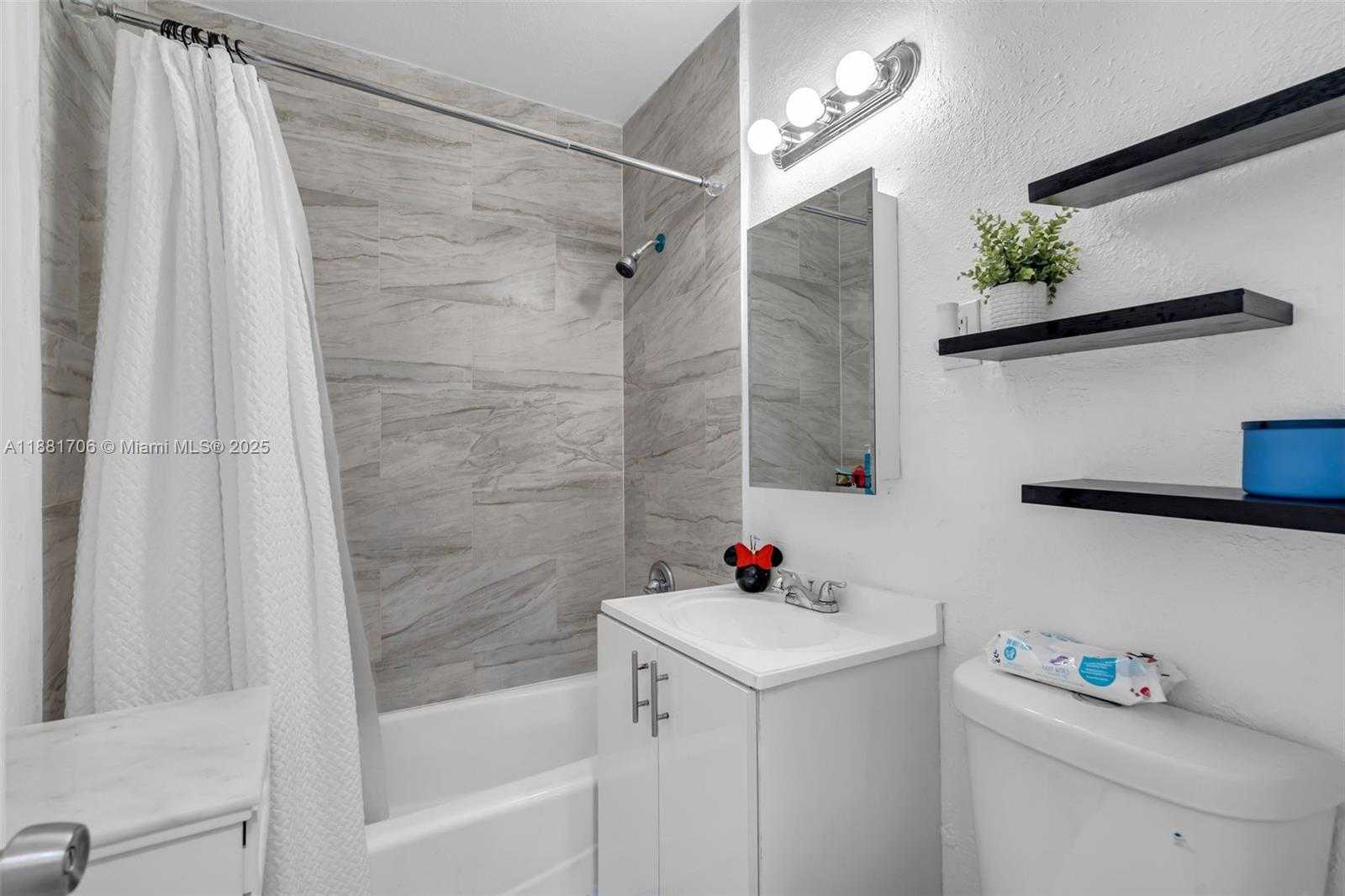 Small Image of 3380 NORTH WEST 8TH PL #3, Lauderhill Number 9