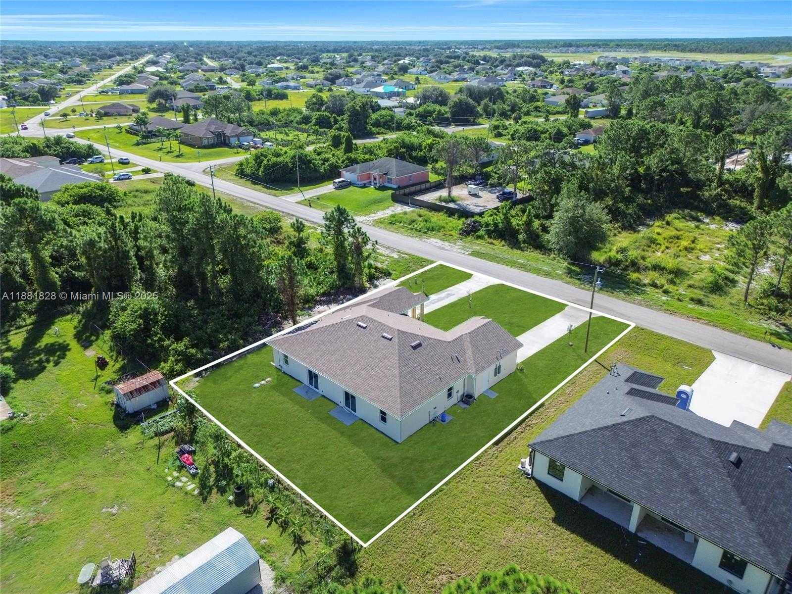 Small Image of 261 GRANT BLVD, Lehigh Acres Number 12