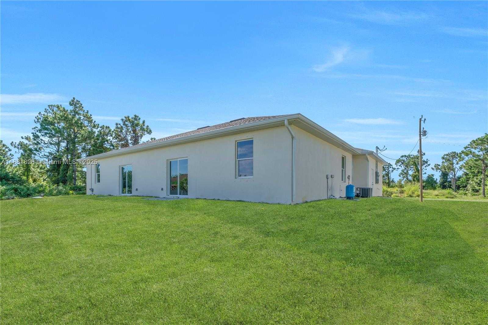 Small Image of 261 GRANT BLVD, Lehigh Acres Number 23