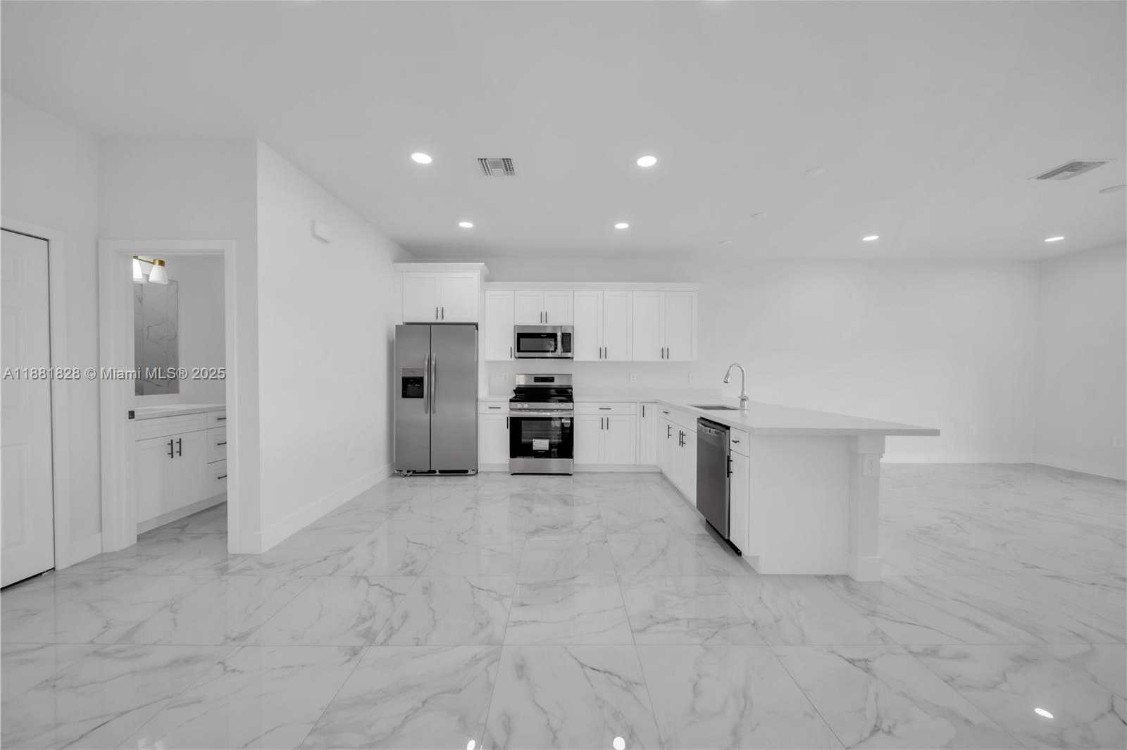 Small Image of 261 GRANT BLVD, Lehigh Acres Number 34
