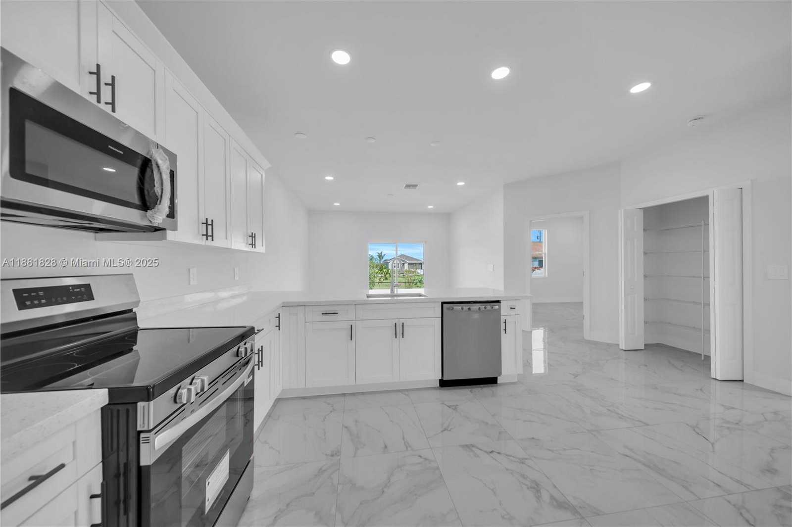 Small Image of 261 GRANT BLVD, Lehigh Acres Number 37