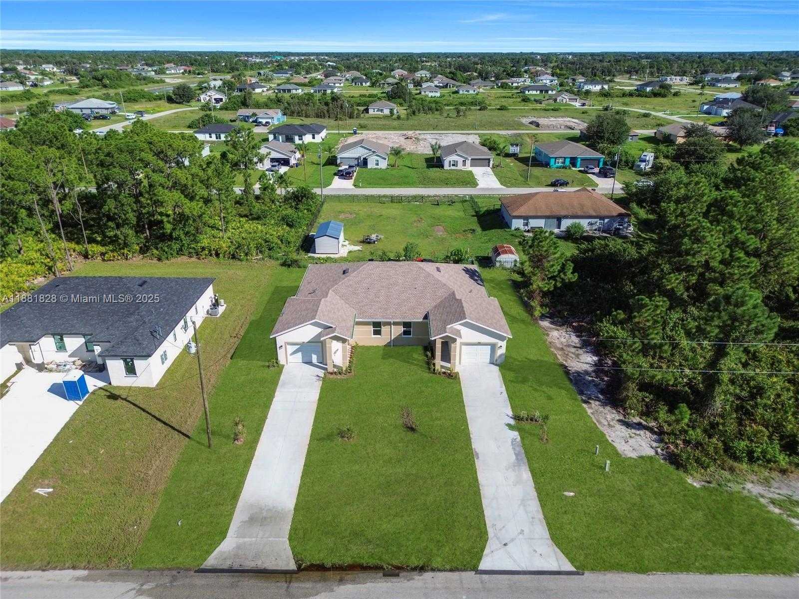 Small Image of 261 GRANT BLVD, Lehigh Acres Number 4