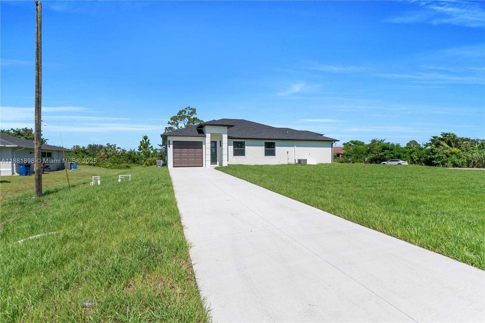 Small Image of 1110 EISENHOWER BLVD, Lehigh Acres Number 13